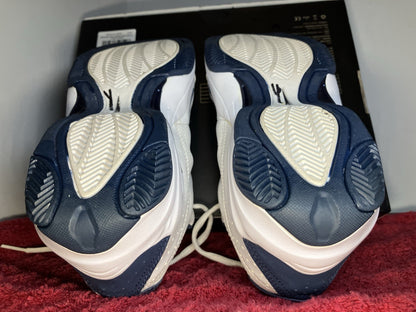 Men's Size 10 Vintage Nike Devastate Low Sneakers White Blue 309061-141