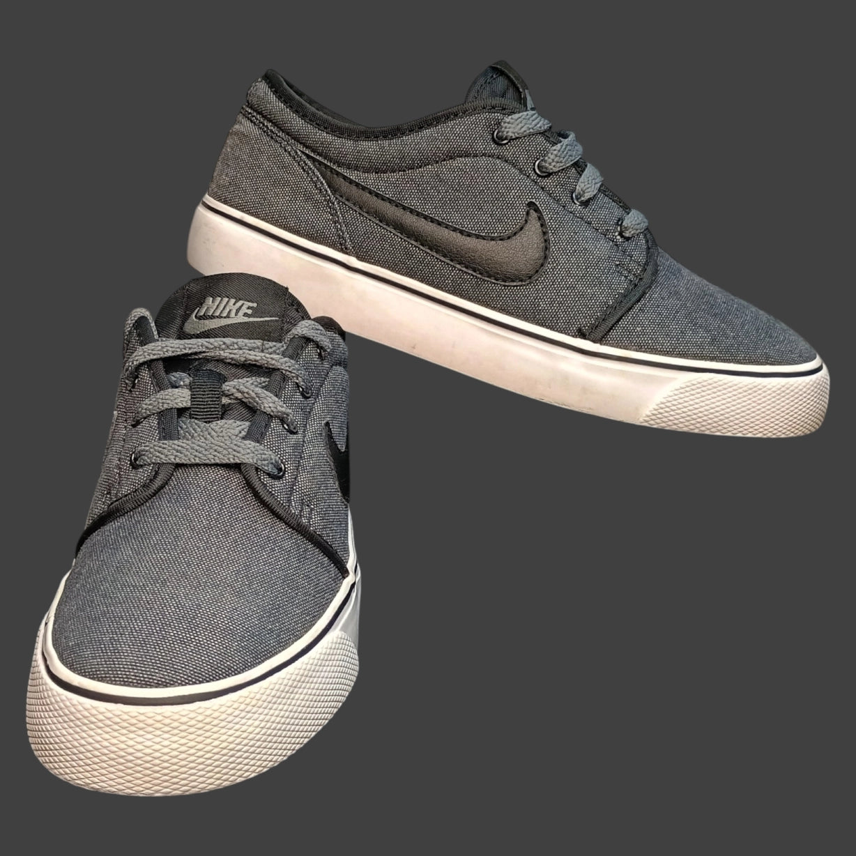 Nike Toki Low Canvas GS Black Cool Grey Shoes 631558-005 Size 4Y