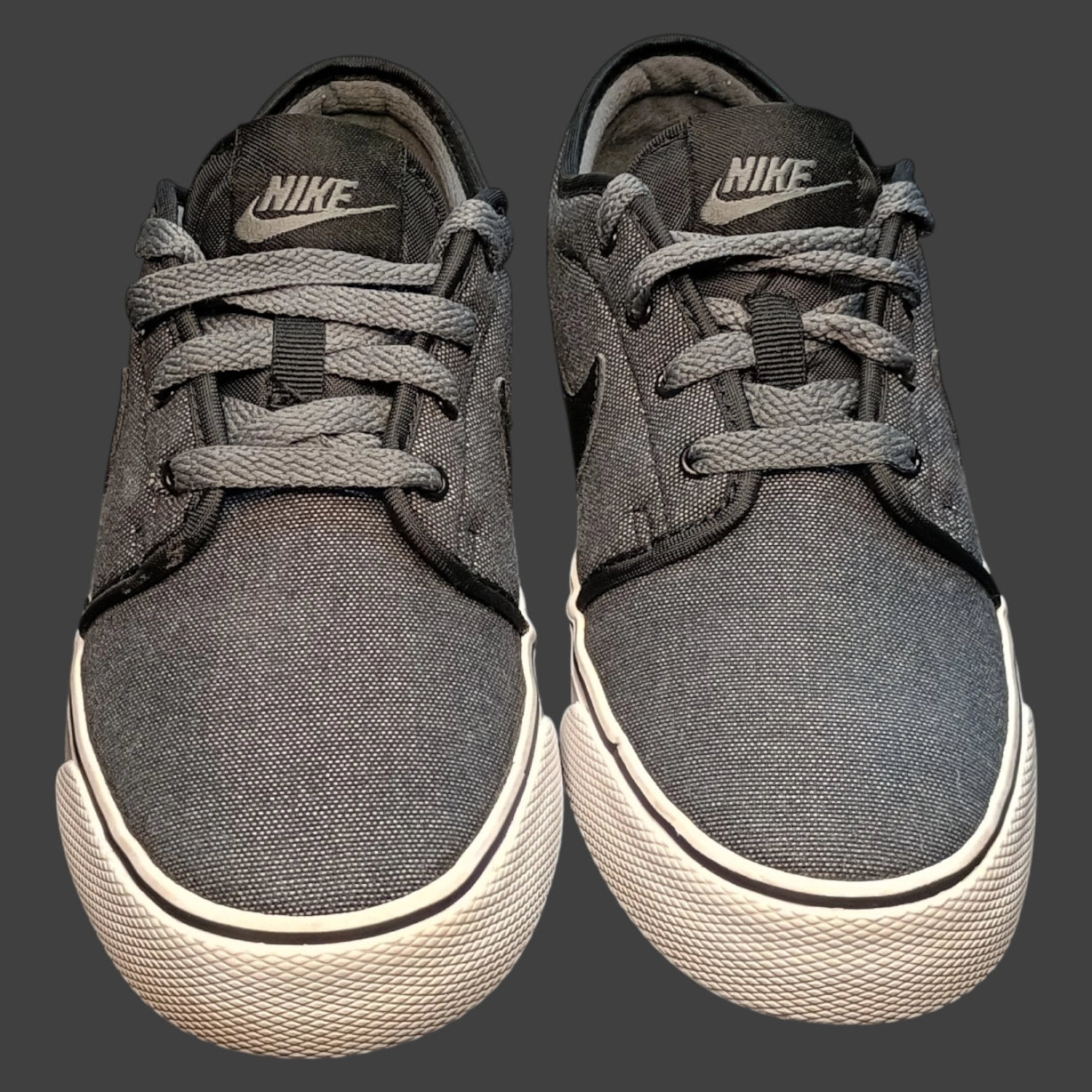 Nike Toki Low Canvas GS Black Cool Grey Shoes 631558-005 Size 4Y