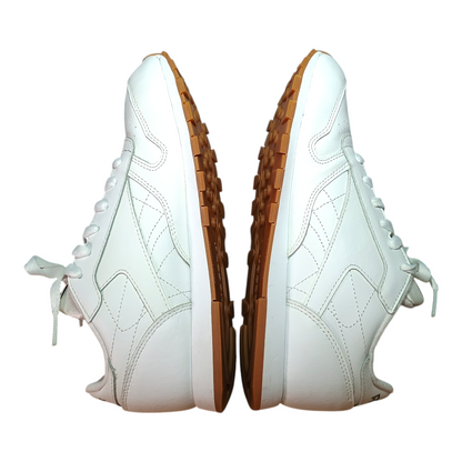 Reebok Classic "White Gum" | Big Kids US 5 or Women's US 6.5