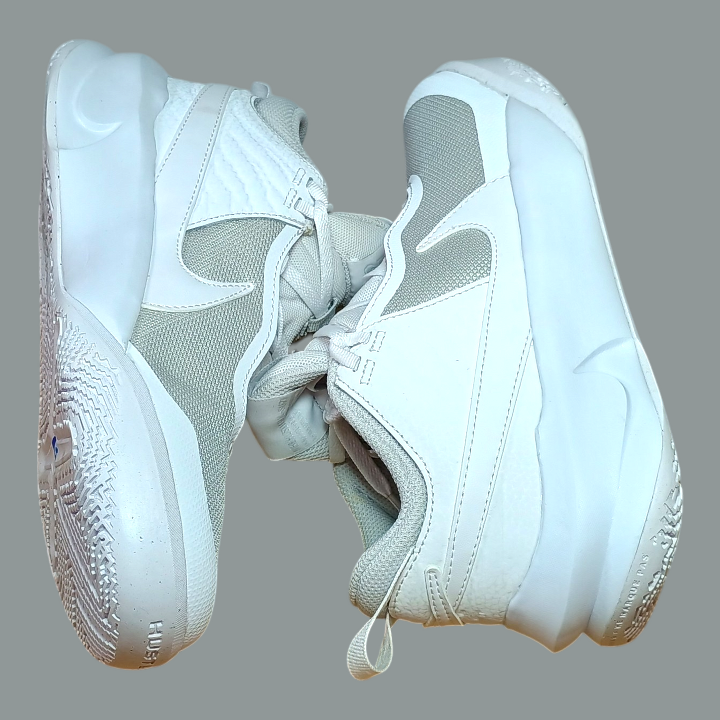 Nike Team Hustle D 10 | Kids US 6Y | CW6735-101