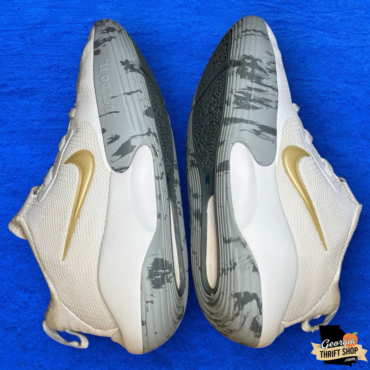 Nike IsoFly GS | Size 13C - Little Kids Youth Basketball Shoes | FQ7670-100