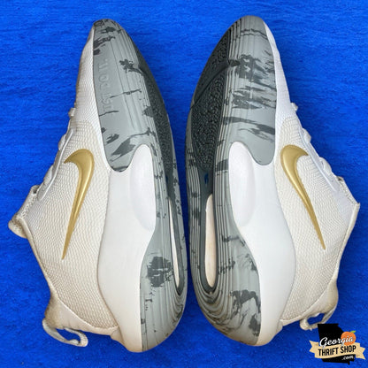 Nike IsoFly GS | Size 13C - Little Kids Youth Basketball Shoes | FQ7670-100
