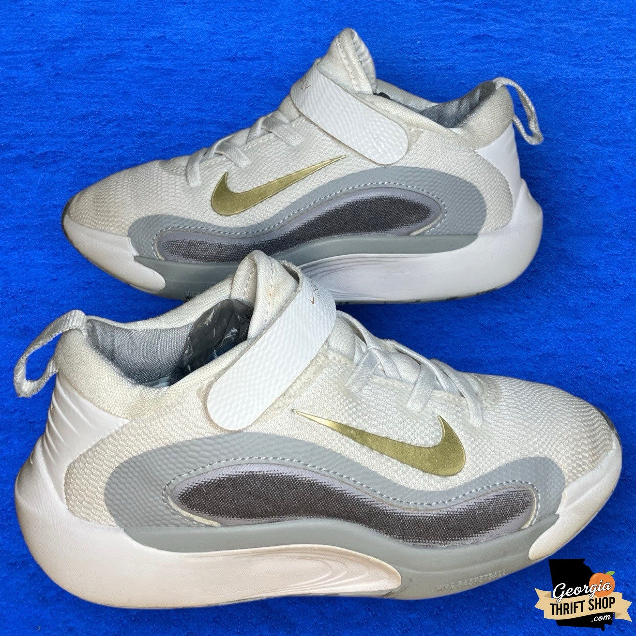 Nike IsoFly GS | Size 13C - Little Kids Youth Basketball Shoes | FQ7670-100