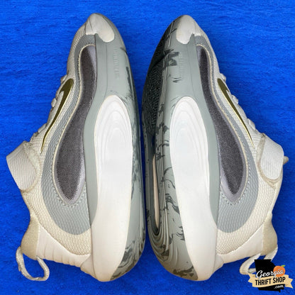 Nike IsoFly GS | Size 13C - Little Kids Youth Basketball Shoes | FQ7670-100