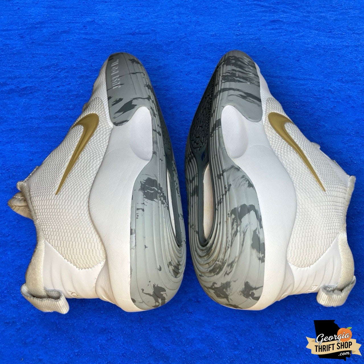 Nike IsoFly GS | Size 13C - Little Kids Youth Basketball Shoes | FQ7670-100